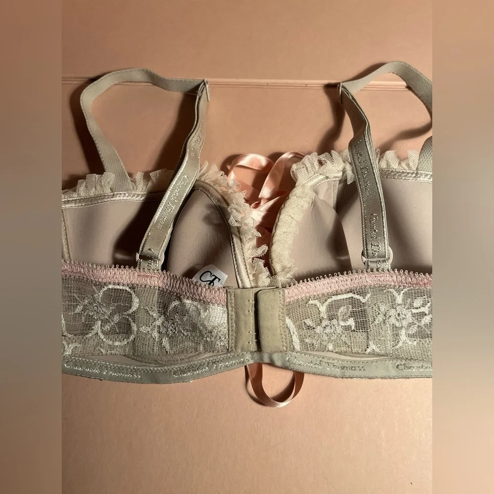 Luxury brand - CHANTELLE THOMAS Bras size 34 C 🎀🎀🎀🎀🎀🎀🎀🎀🎀🎀🎀🎀🎀🎀🎀🎀🎀🎀